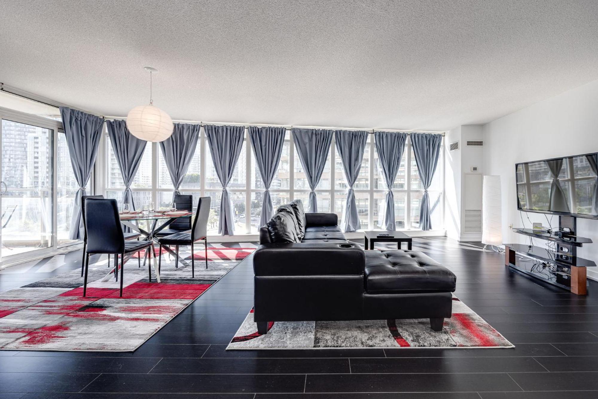 3Bdrm Lake View Condo In Toronto Eksteriør bilde